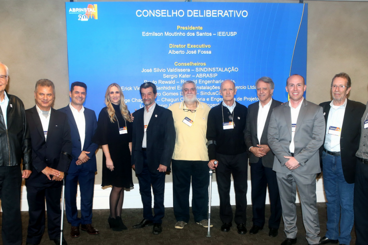 Abrinstal celebra 20 anos de atuação em solenidade na Fiesp e apresenta Conselho Deliberativo para 2024–2027